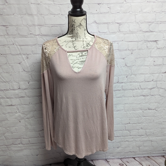 XL clothing lot. Venus, Liz Claiborne, Nine West, Old Navy, Maurices, time & 635 - Picture 2 of 10